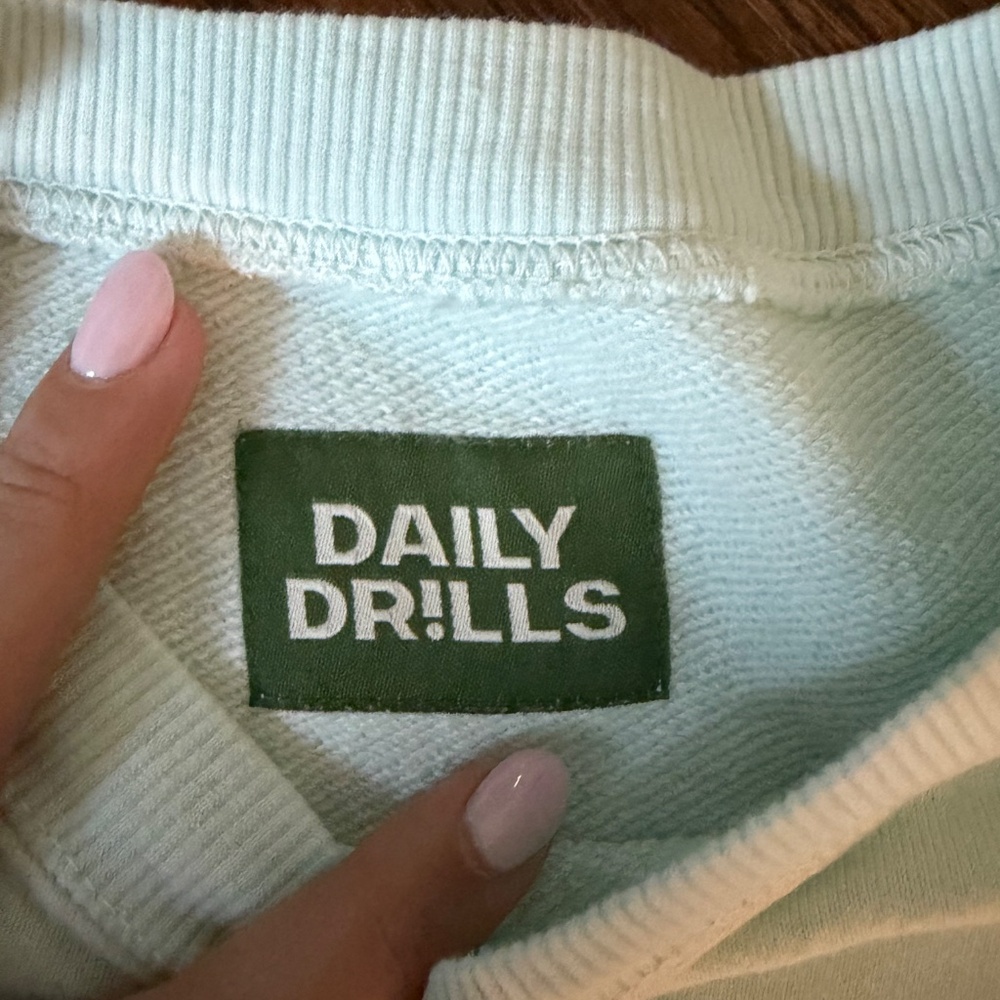 Sweatshirt - Picture 5 of 6